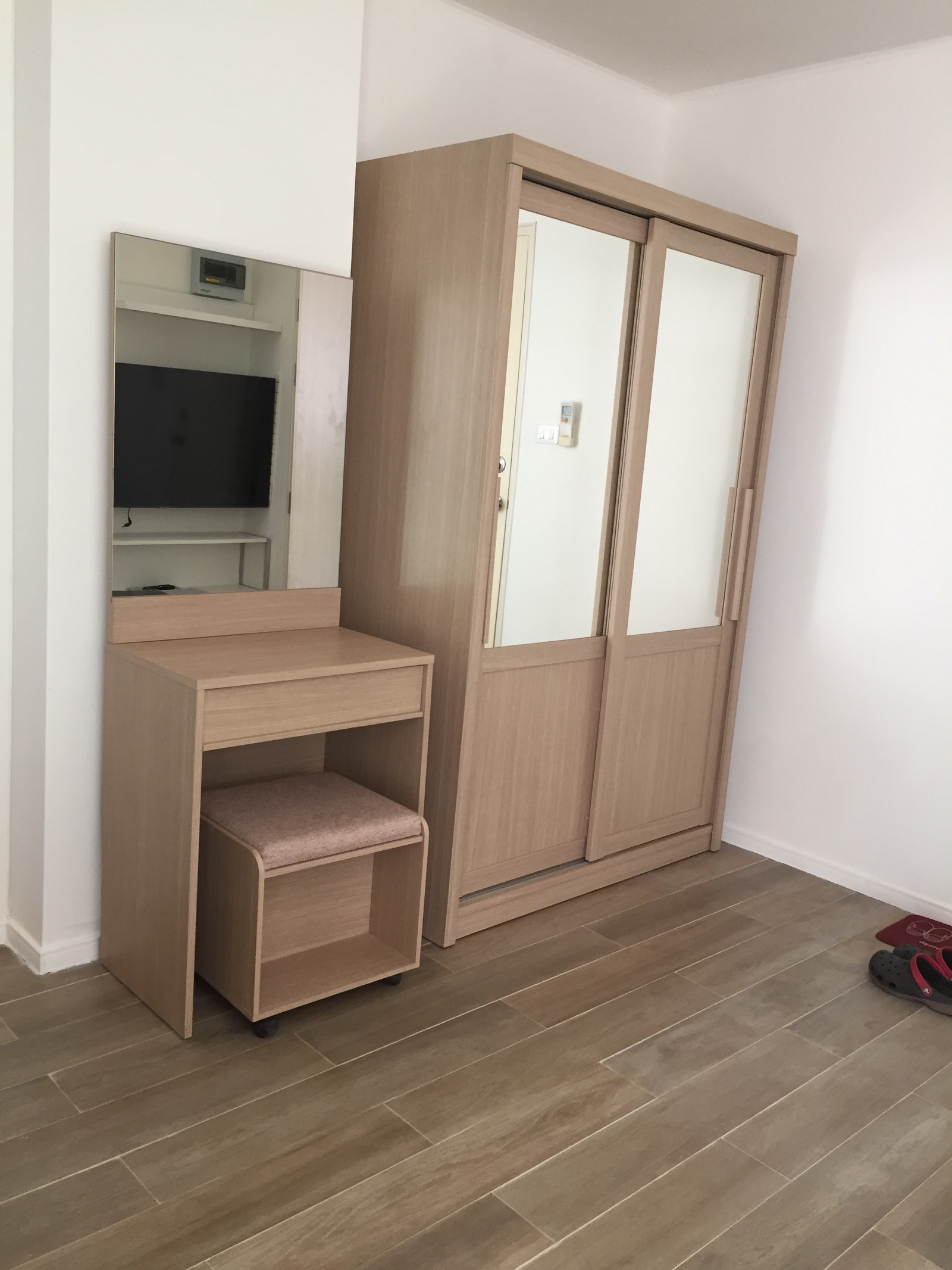 (รหัส R185) ให้เช่าคอนโด โครงการ Lumpini Condo Town Raminthra - Nawamin : ลุมพินี คอนโดทาวน์ รามอินทรา - นวมินทร์ – รูปที่ 3