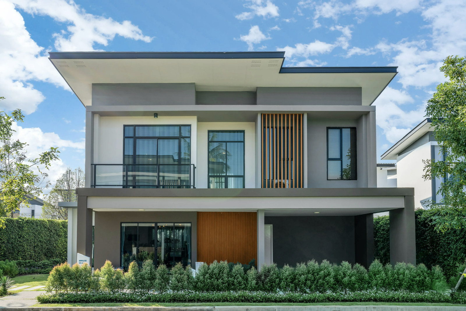ขายด่วน! บ้านเดี่ยว ECO HAUS ศาลายา (แบบ SPRUCE) 62.90 ตร.ว. 214 ตร.ม. ฟรีโอน+ค่าส่วนกลาง ล่วงหน้า