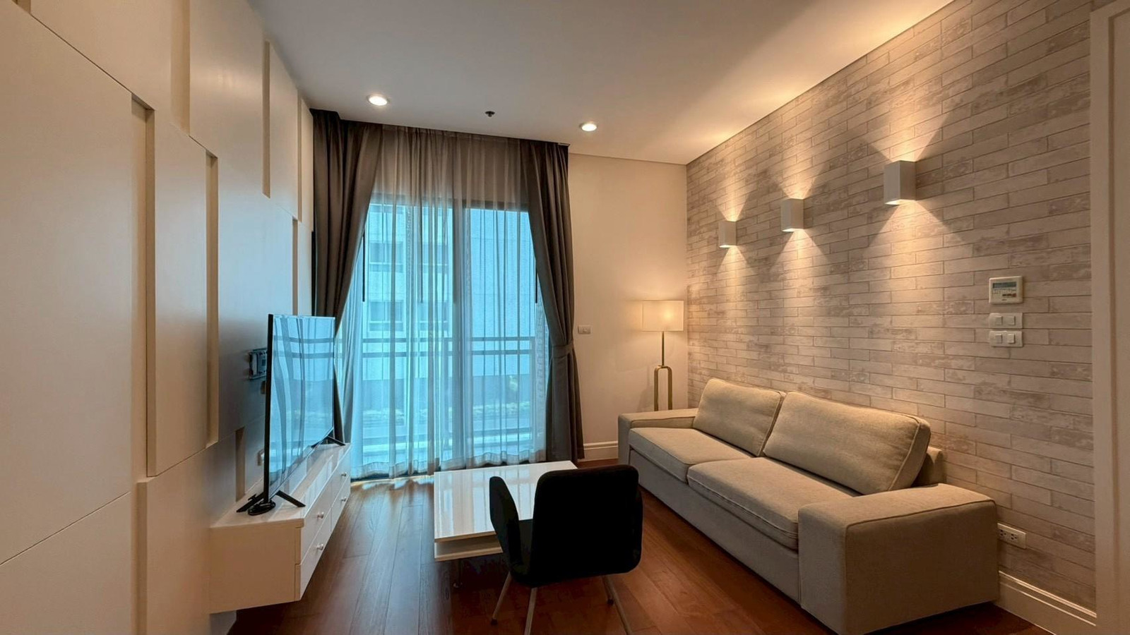 Hot Deal 🔥🔥🔥Bright Sukhumvit 24 — Spacious 1BR For Rent 🔥🔥🔥
