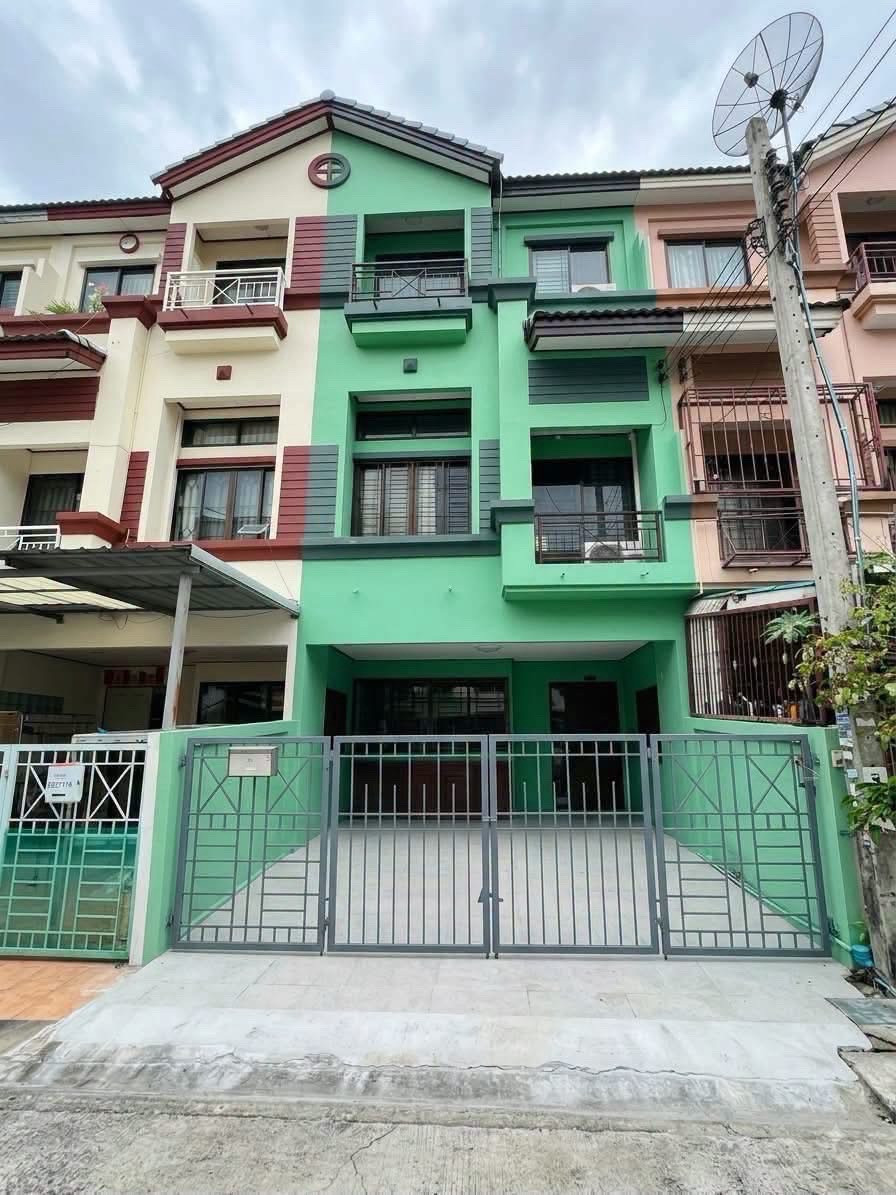 Town house Mengjai, 3 bedrooms, 3 bathrooms / 30,000