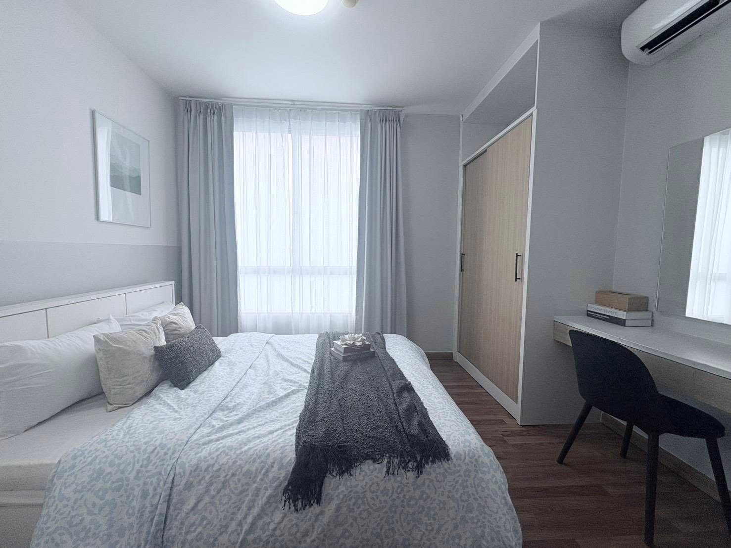 ✨ Urgent!! Condo for rent, The Seed Huai Khwang-Ratchada, Building A, 7th floor, open view, won't hit anyone. Fully furnished + electrical appliances with Digital Doorlock | Near MRT Huai Khwang | Rent 13,000 baht/month (including parking and common areas