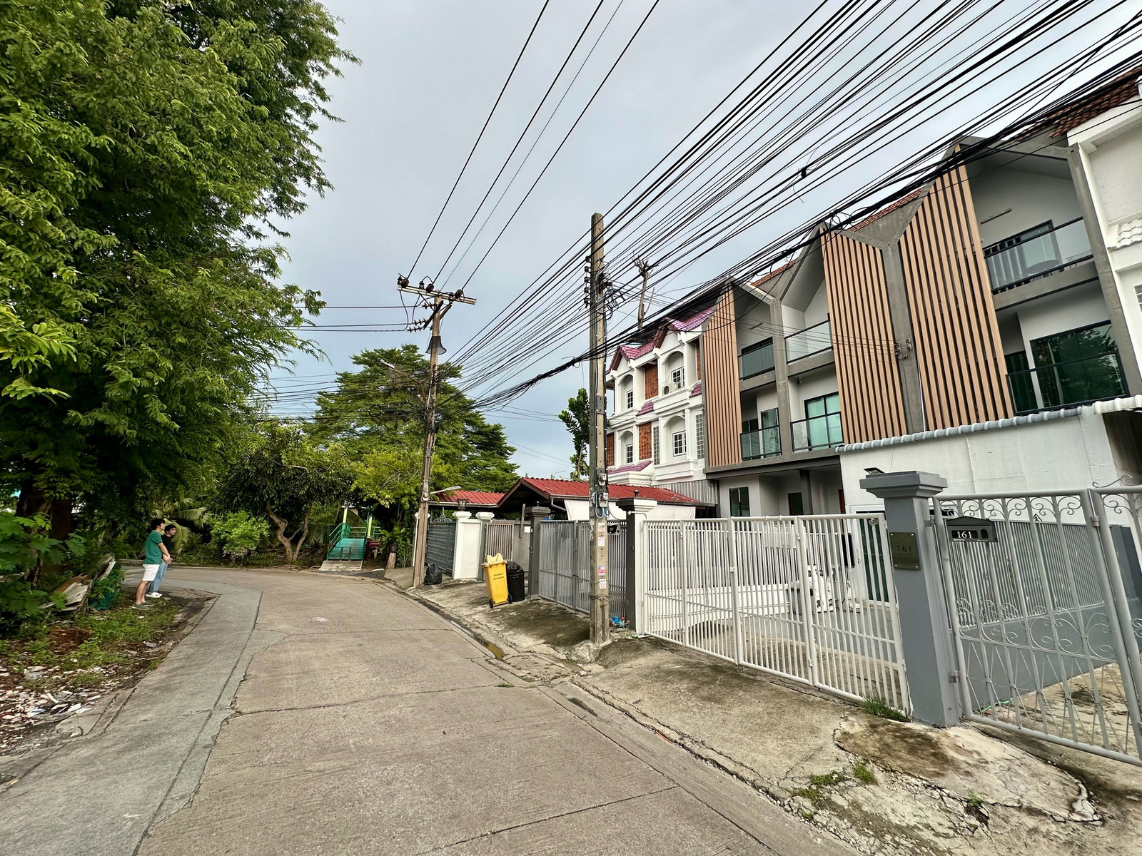 3-story townhome, newly renovated,  selling it himself, very good location, 3 minutes to Seacon. – รูปที่ 3