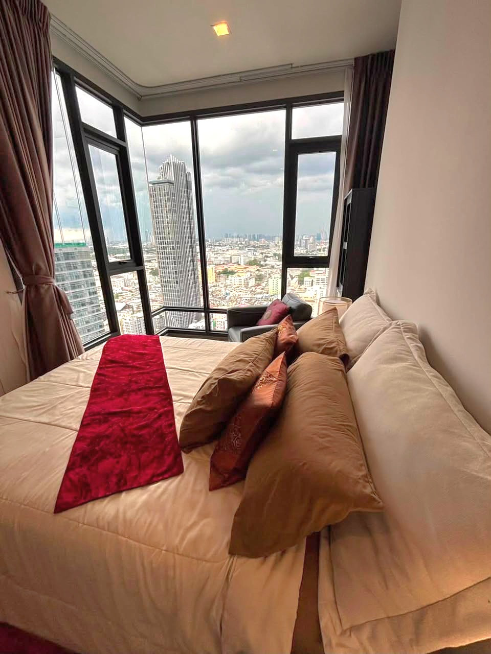 Hot Deal 🔥🔥🔥The Address Siam-Ratchathewi Luxury spacious residence in the heart of Bangkok 🔥🔥🔥 Hot Deal 🔥🔥🔥The Address Siam-Ratchathewi Luxury spacious residence in the heart of Bangkok 🔥🔥🔥