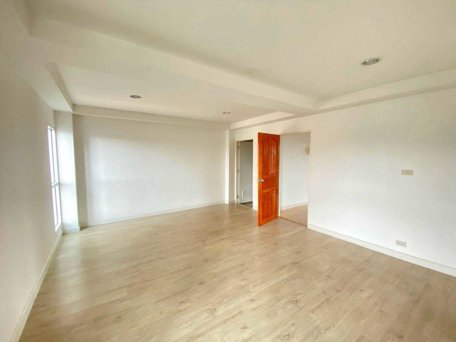 Luxurious home office for sale, 4 and a half floors, Chan area, Sathu Pradit. – รูปที่ 4
