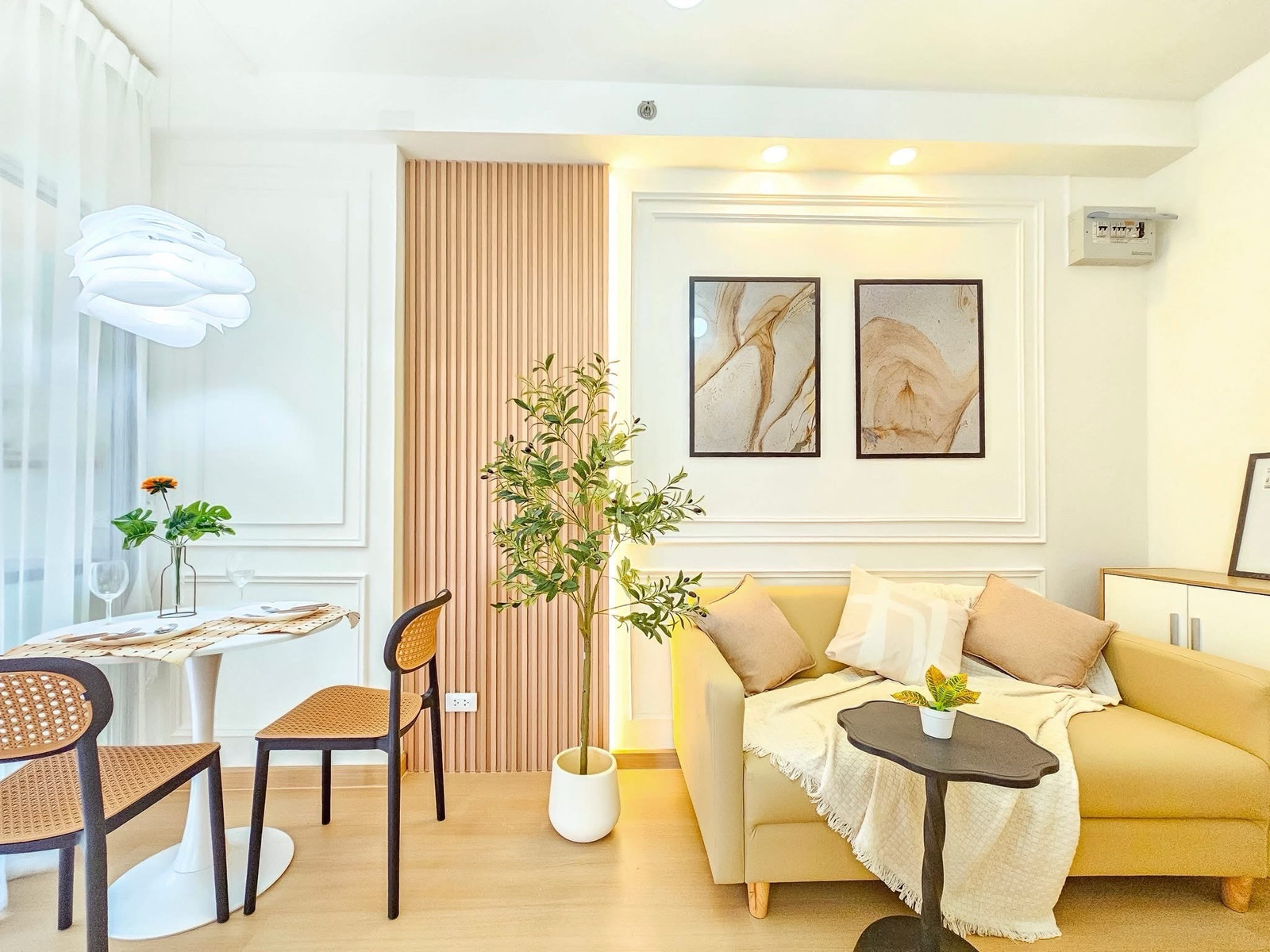 ขายด่วน! City Home Srinakarin (ซิตี้โฮม ศรีนครินทร์) รีโนเวทใหม่ แต่งสวย วิวสวย ครัวแยกเป็นสัดส่วน เฟอร์ครบพร้อมอยู่ ใกล้รถไฟฟ้า ราคาเพียง 1.39 ล้านบาท 