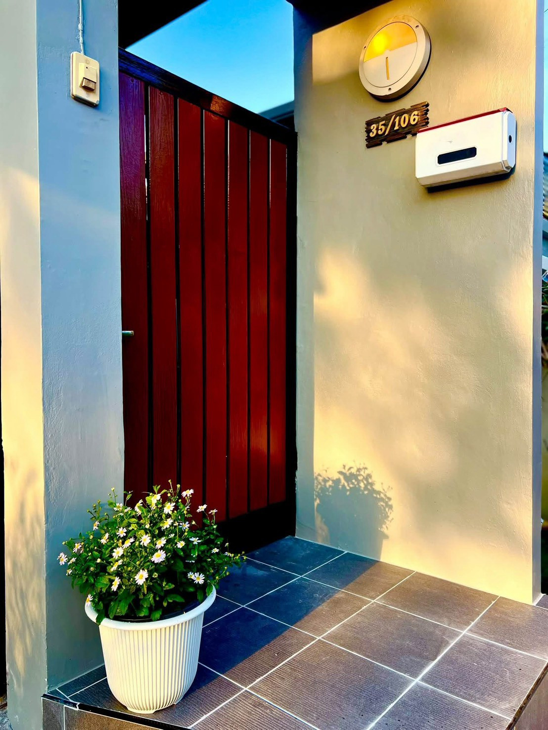 🏡ให้เช่า/ขาย บ้านเดี่ยว 2 ชั้น สไตล์รีสอร์ต ริมบึง หมู่บ้านมณียา ซอย 10 3 ห้องนอน 3 ห้องน้ำ ถนนประดิษฐ์มนูธรรม – เลียบทางด่วนรามอินทรา – รูปที่ 2