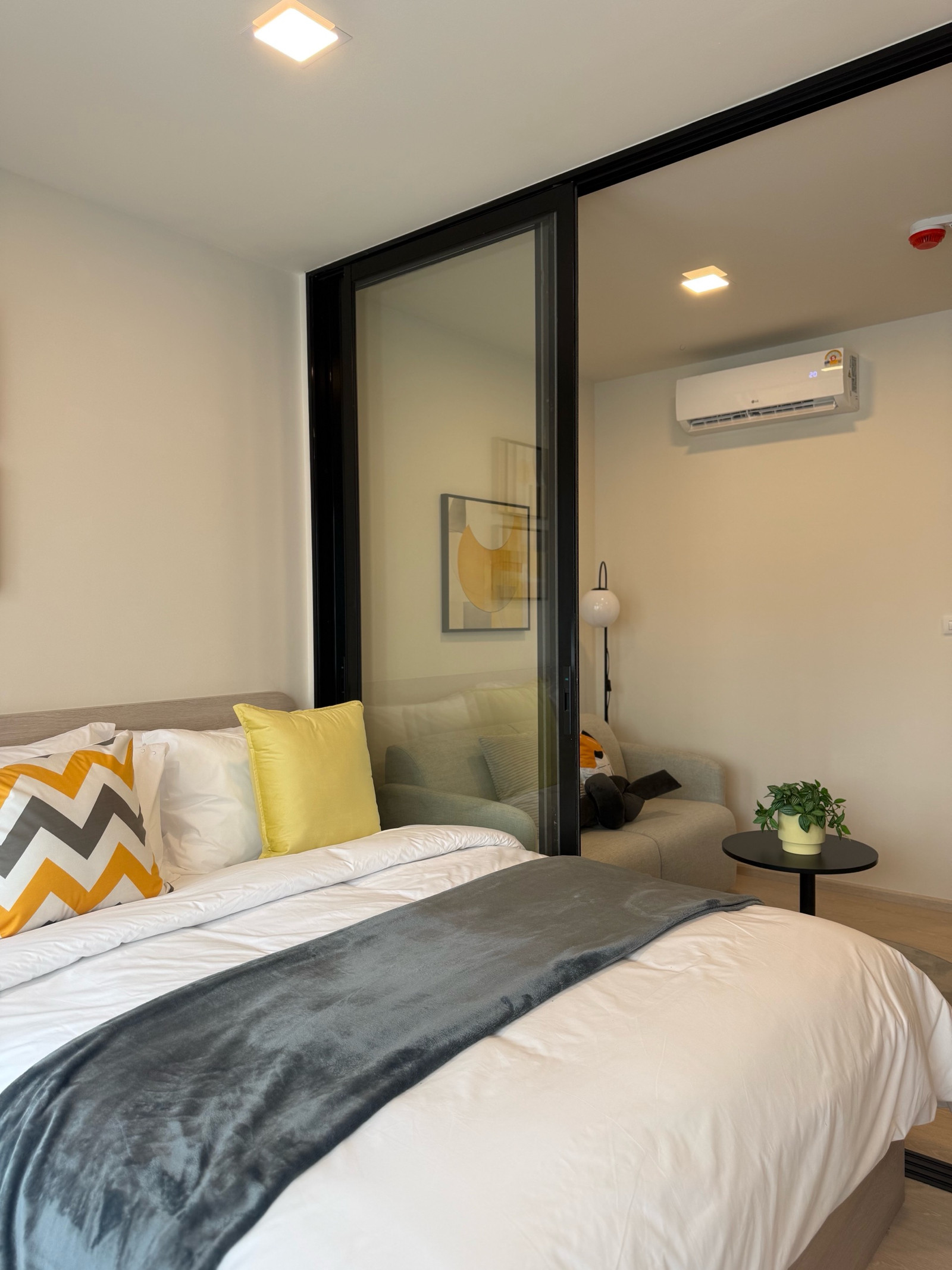 1นอน 28ตรม. ราคาดีสุดในตึก 12,000 สัญญา3ปี  – รูปที่ 2