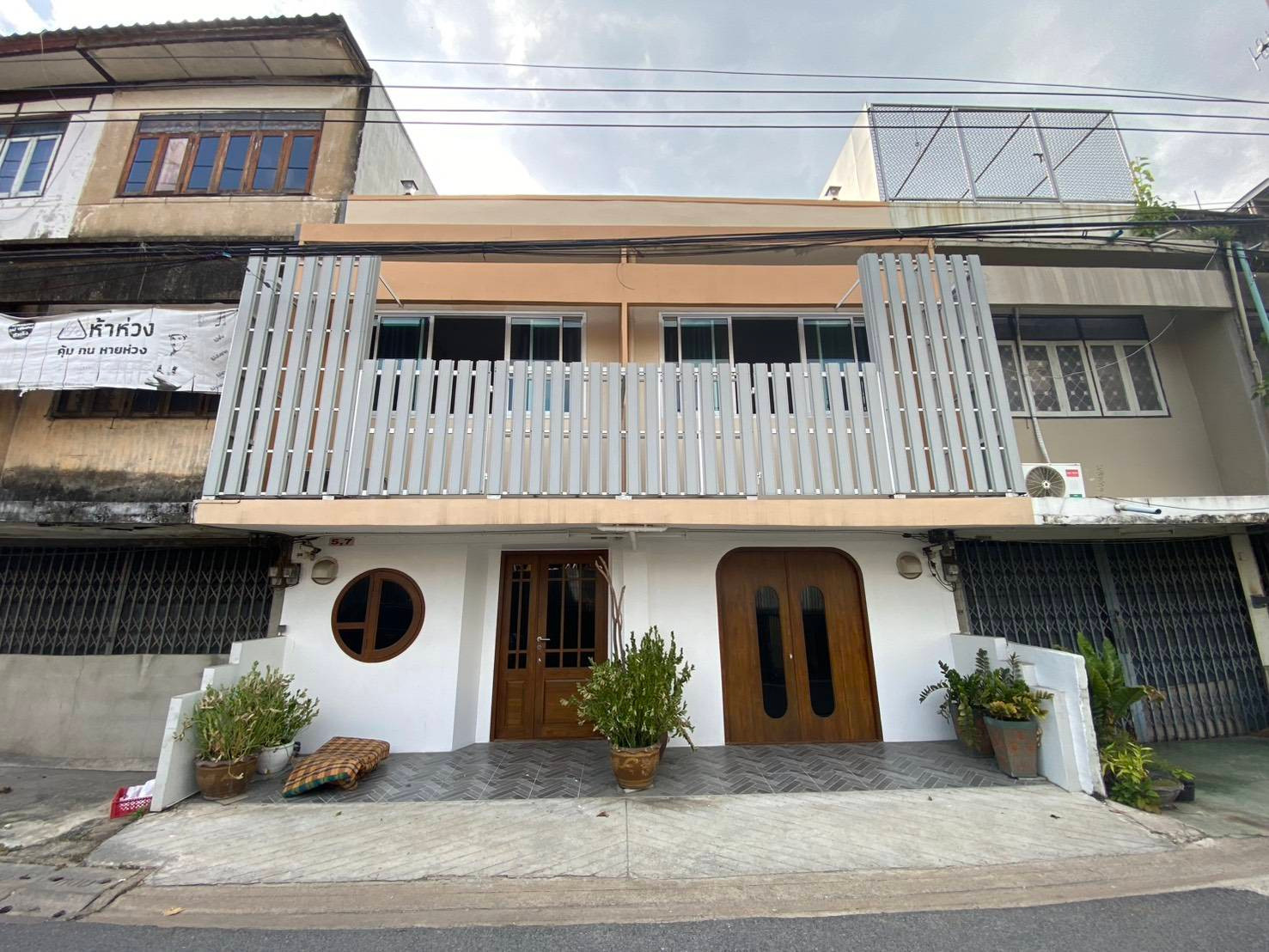 SPP141 **Investment property for sale with tenant, Suksawat 9** 💰 **2 units, 2 title deeds, only 5.29 million baht. SPP141 **Investment property for sale with tenant, Suksawat 9** 💰 **2 units, 2 title deeds, only 5.29 million baht.
