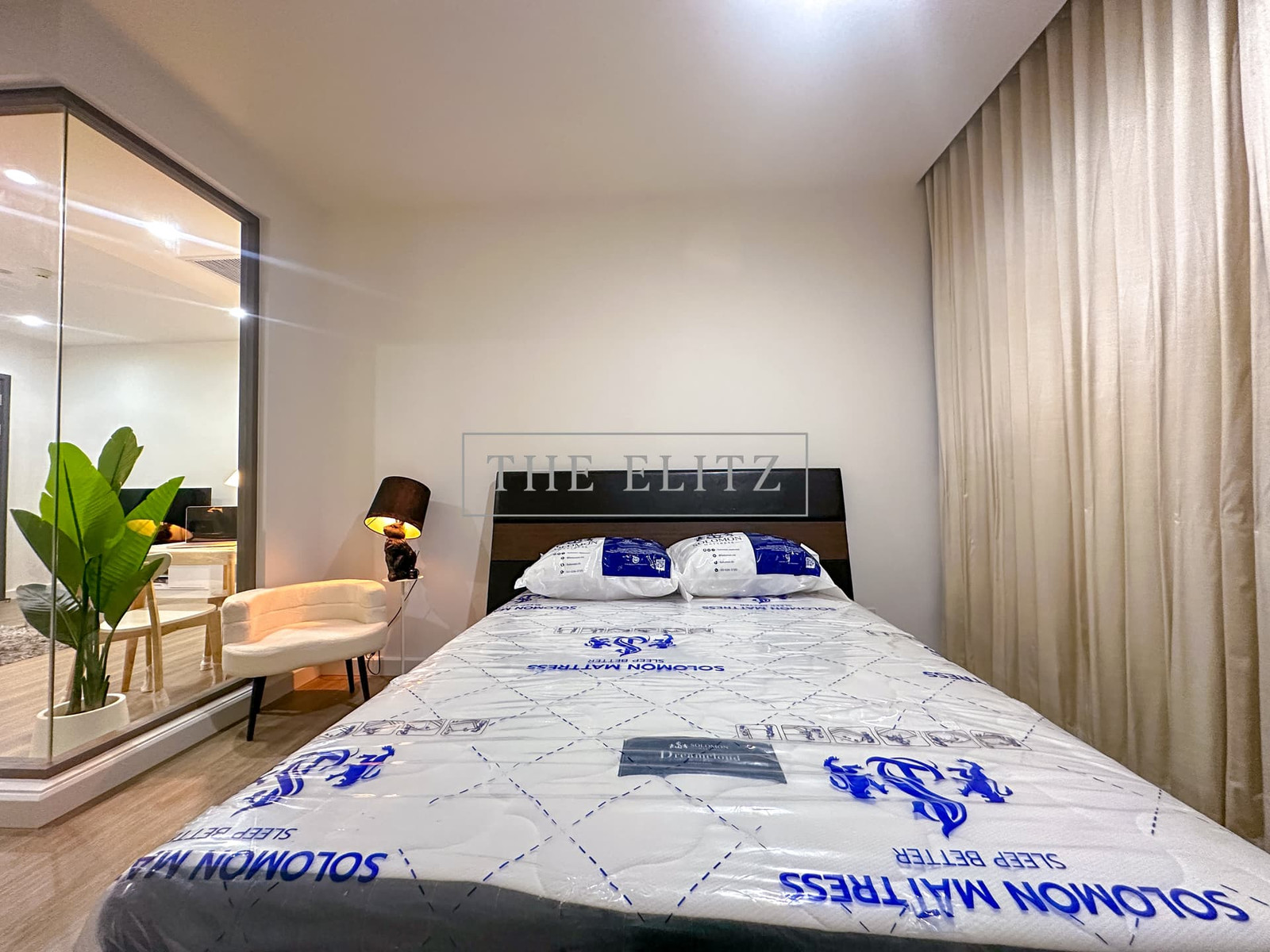 ราคาดี ห้องสวยเหมือนใหม่! The Room Sathorn - TanonPun 1 ห้องนอน 47 ตรม. ราคา 6.399 MB เบอร์ติดต่อ 065-889-9963 ปุยนุ่น