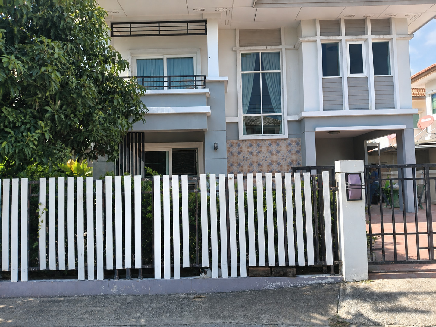Single house for sale Single house for sale