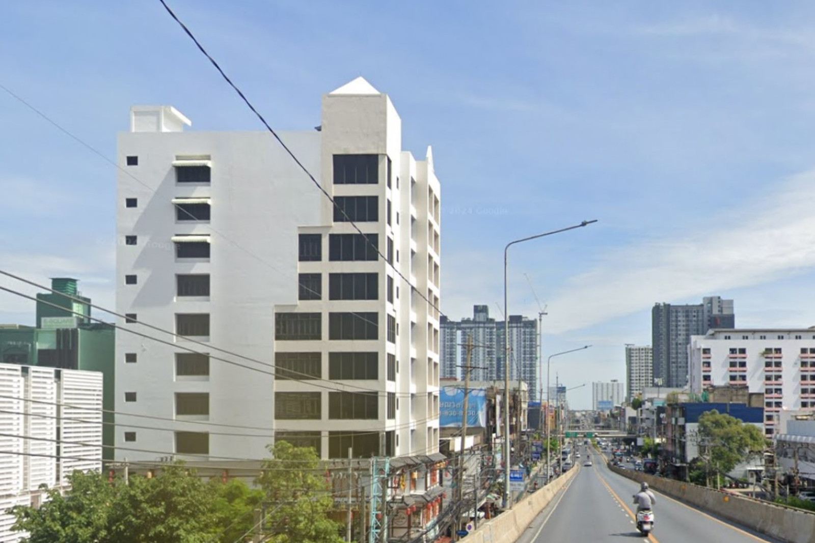 Office Asset for Sale, excellent visibility from Ramkhamhaeng main Rd Office Asset for Sale, excellent visibility from Ramkhamhaeng main Rd