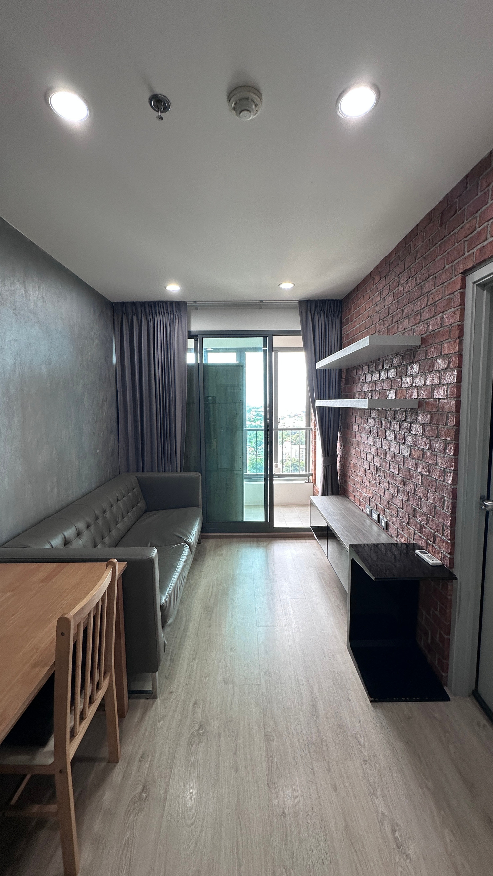🏢 ให้เช่าคอนโด Ideo Wutthakat 1 ห้องนอน ใกล้ BTS วุฒากาศ 📌พร้อมเข้าอยู่  