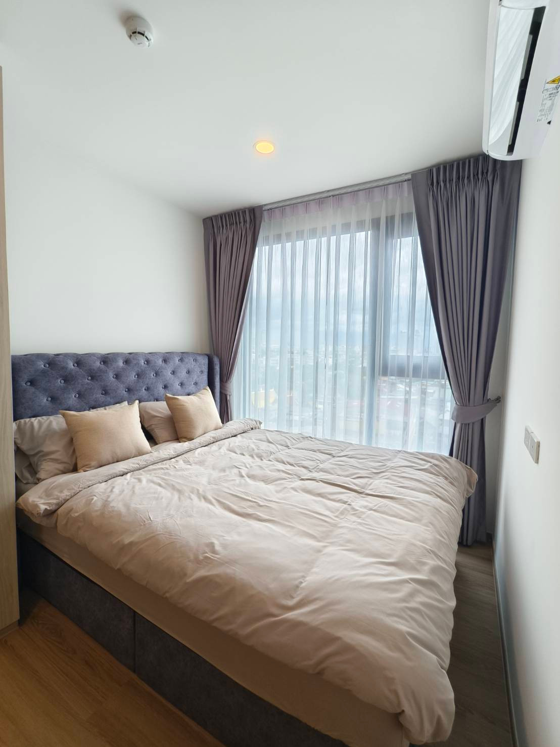 New condo for rent, 100% Origin Play, Bang Khun Non, beautiful room, "North" direction, cool and comfortable, not exposed to the afternoon sun. Save a lot on electricity bills! Fully furnished with new electrical appliances out of the box. Just carry your – รูปที่ 2