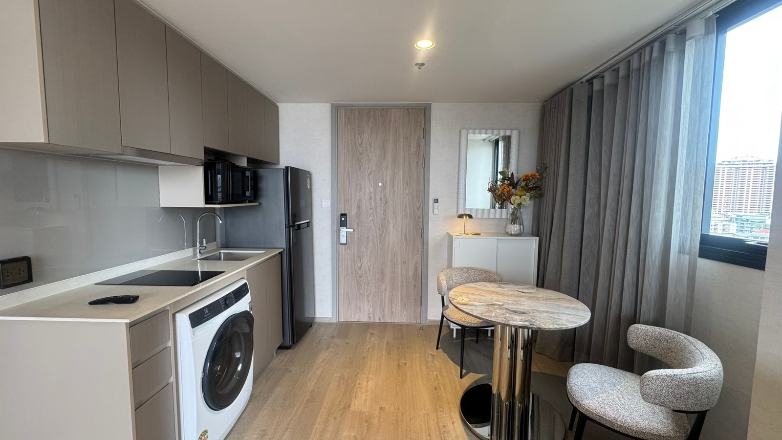 [Condominium Rama 4] 1 Bedroom 35.66 Sq.m. THE CROWN RESIDENCE