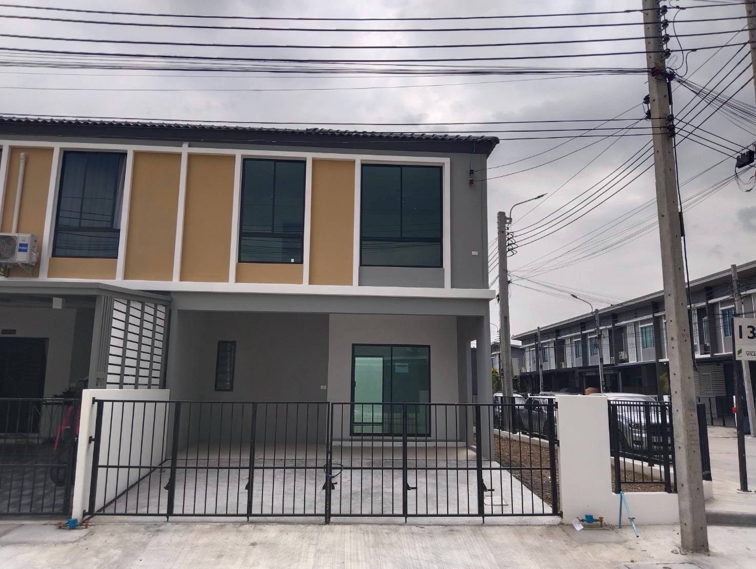 Townhome for rent, Pruksa Ville 110, Lat Krabang - Pracha Phatthana, near Lat Krabang Hospital, only 7 minutes.