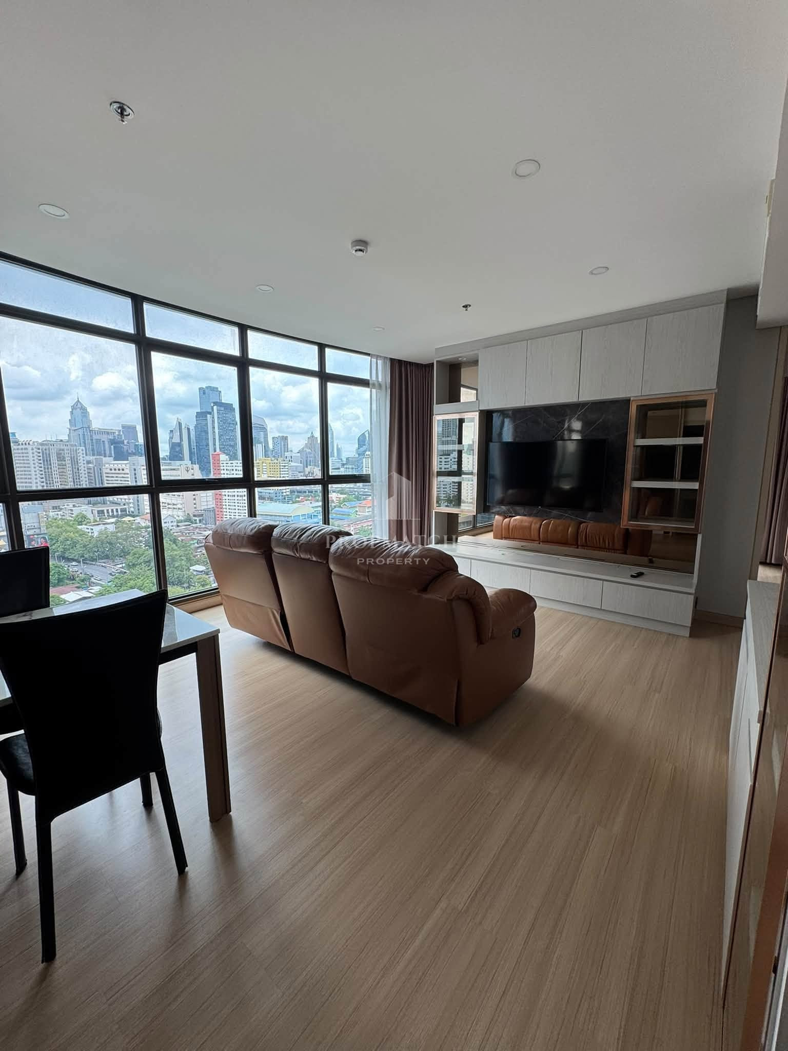 ✨Flash Deal ✨Lumpini Suite Phetchaburi-Makkasan ( 2Bed 2Bath 61SQM.) พร้อมอยู่ ! เพียง 36,000 บาทต่อเดือน Tel.0981315848@propmatch 