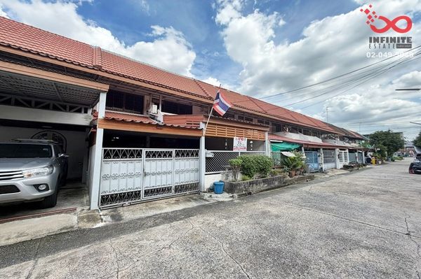 Townhouse for sale, 2 floors, 35 sq m, Sri Nakhon Phatthana Village 2, Nawamin 80.