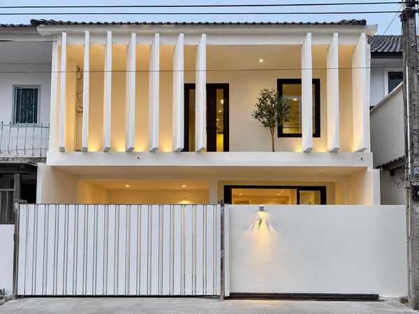 บ้านเดี่ยวรีโนเวท ลาดพร้าว 41  / 3 ห้องนอน (ขาย), Renovated detached house, Ladprao 41 / 3 Bedrooms (FOR SALE) PALR012