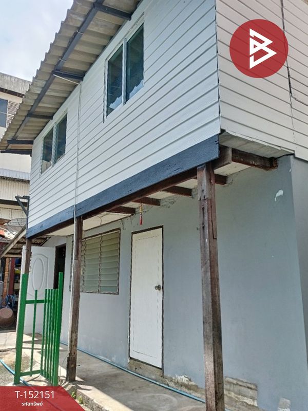 Single house with land for sale, area 21 sq m, Yannawa, Bangkok