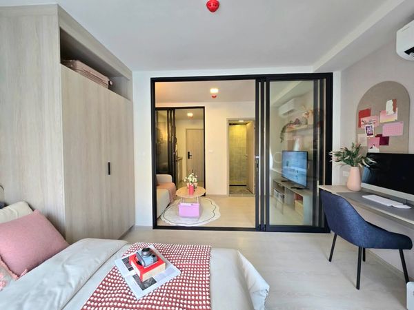 ​dcondo Shine Rangsit สัมผัสความสะดวกสบายของการอยู่อาศัยใกล้มหาลัย! ส่วนกลางจัดเต็ม ล็อคสิทธิ์โปรพิเศษได้แล้ววันนี้ เริ่ม 1.89 ลบ. โทร 065-4496399 Line: @wsrcondo