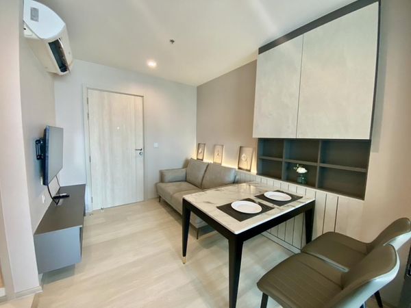 Condo for Rent Life One Wireless
