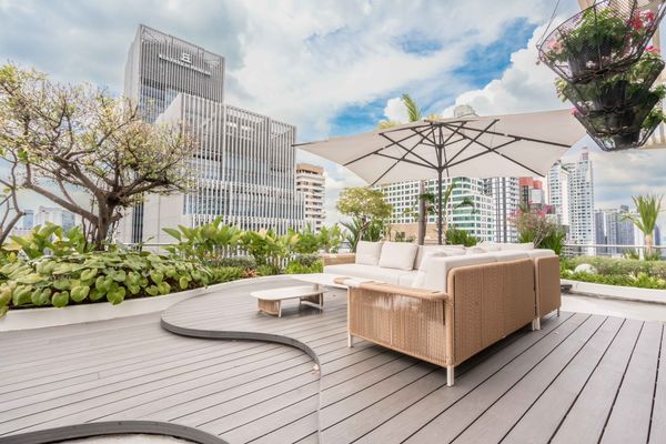🌟 Urgent! (For Sale) Supalai Premier Place Asoke – Rare 197 sq.m. Renovated High-Floor Unit with Huge Private Terrace & Asoke Skyline Views A rare trophy residence in Asoke CBD. Spanning 197 sq.m. on the 21st floor