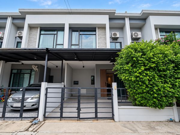 🔥 Townhome, 3 bedrooms, complete with main furniture 🏡 Pleno Phahon Yothin - Watcharaphon