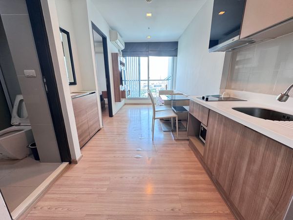 Rhythm Sathorn ใกล้ bts สะพานตากสิน ว่างให้เช่า พิเศษ 17,000/เดือน เท่านั้น !