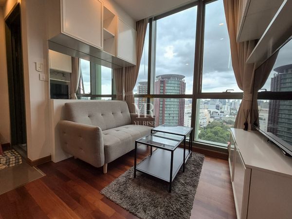 Wish Signature Midtown Siam 1 bedroom, sky swimming pool City view fitness High floor, quiet room, 5 minutes walk to BTS Ratchathewi.