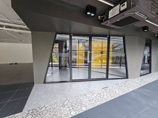 For Rent 2nd Floor in Chong Nonsi BTS Walking Distance