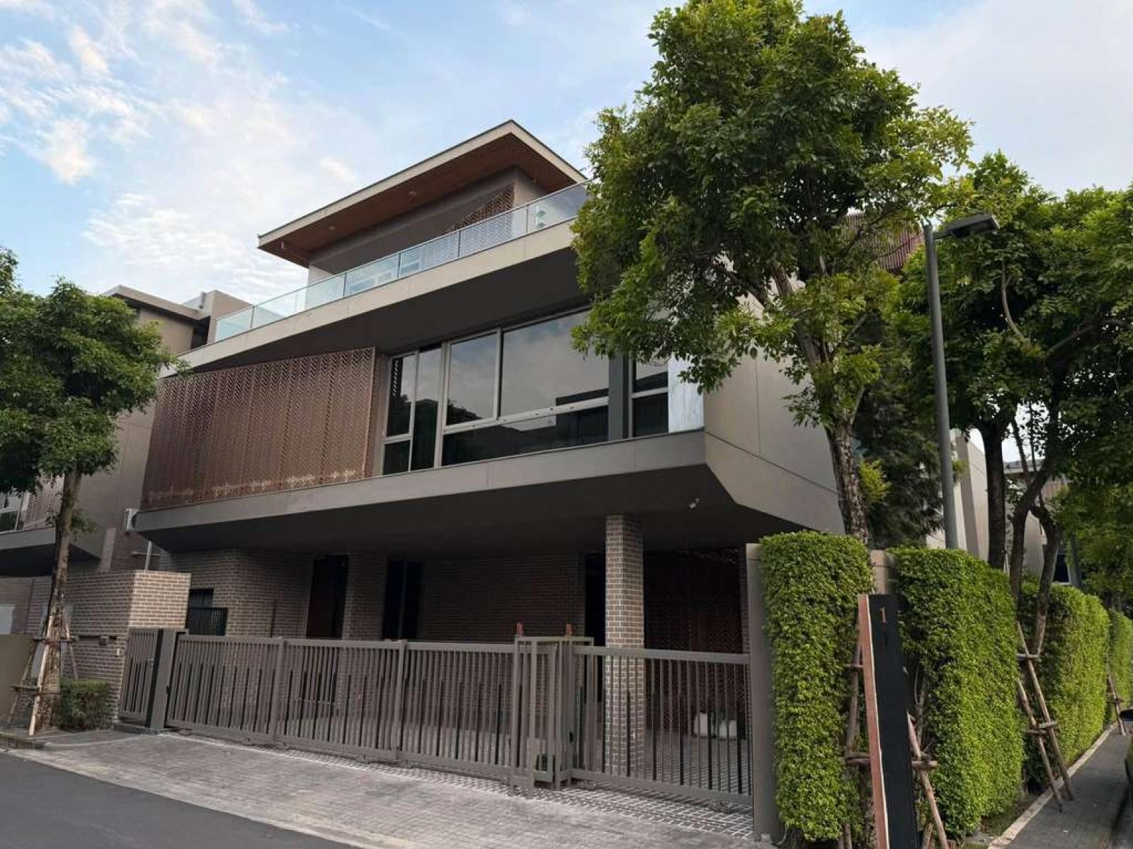 Artale Phatthanakan - Thonglor / 5 Bedrooms (FOR SALE) FAS110