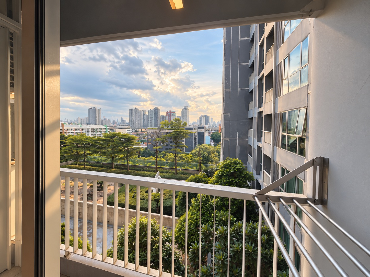 Rhythm Sukhumvit 50 | 1BR 35 sq.m. Floor 8 Garden View | THB 20,000 – รูปที่ 4