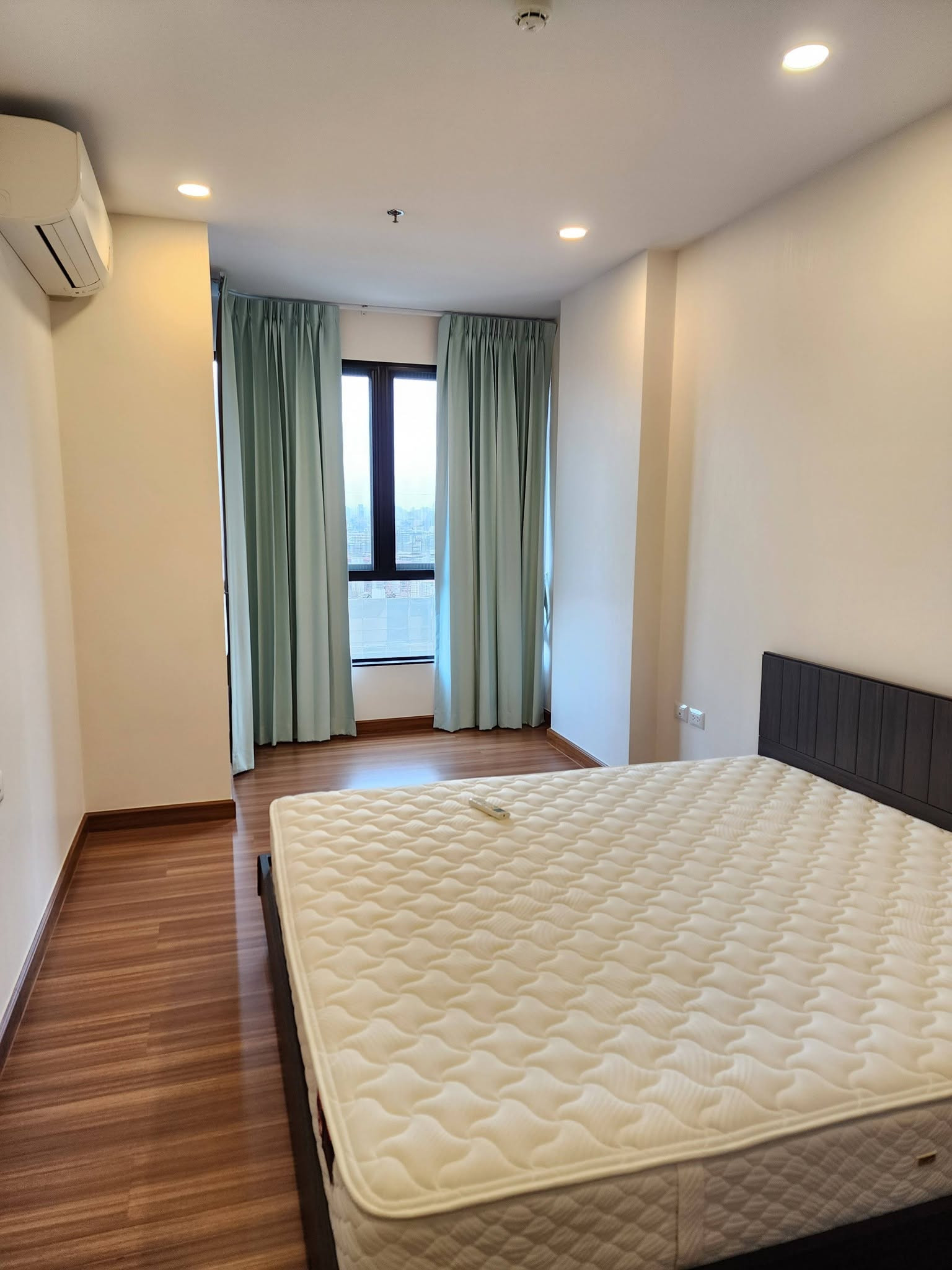 ให้เช่า Supalai Premier Charoen Nakhon ราคา 18,000 บาท [MKr260953] 
