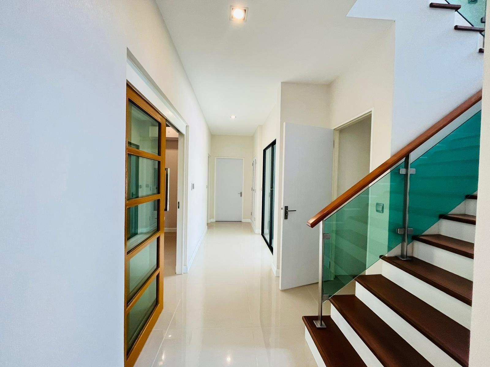 THE GRAND LUX BANGNA- SUANLUANG FOR RENT 
