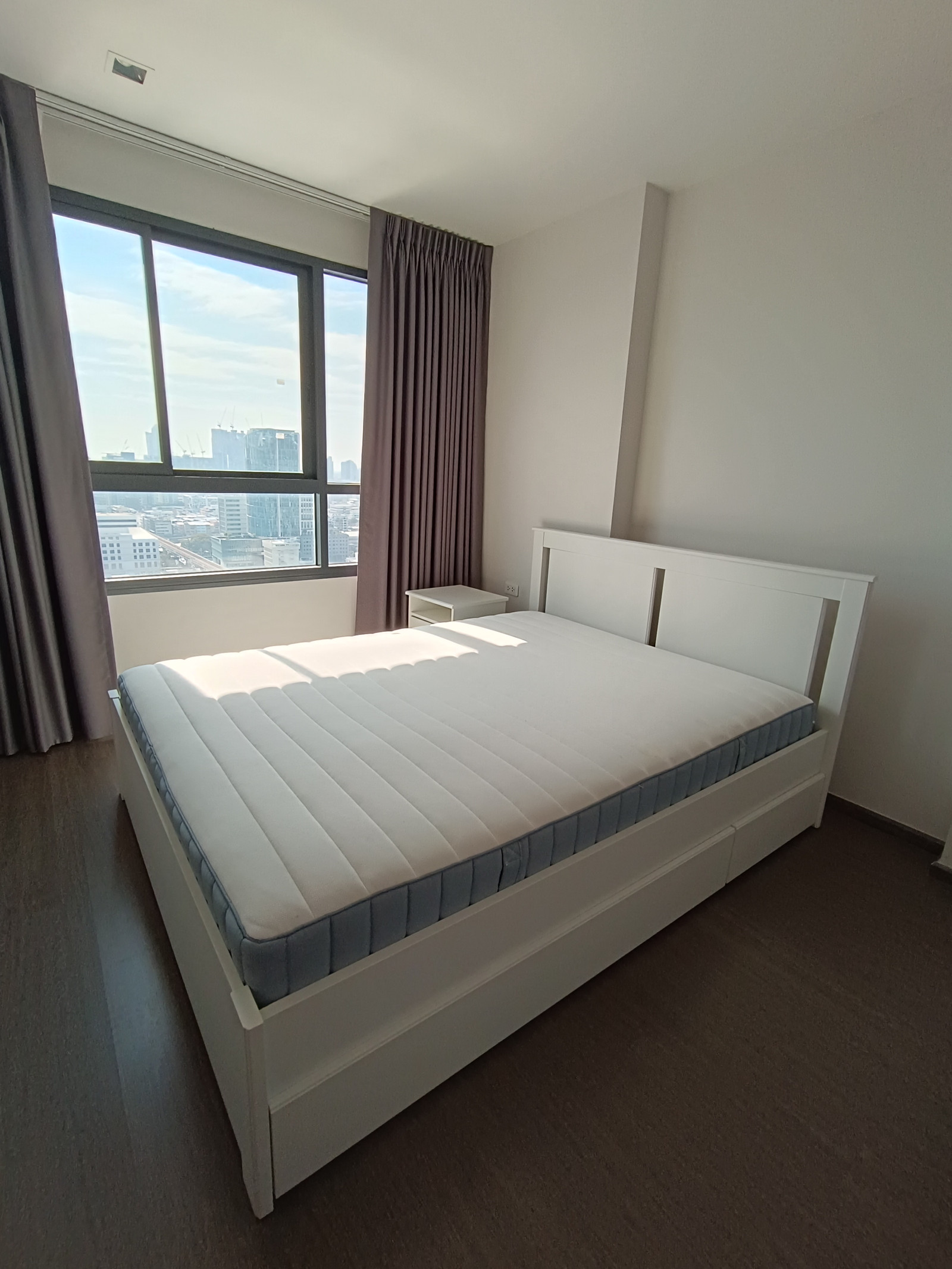 ถูกมาก 1 ห้องนอน ราคาเพียง 15,500 คอนโด Ideo 93 ชั้นสูง เฟอร์ครบ ติด BTS บางจาก – รูปที่ 4