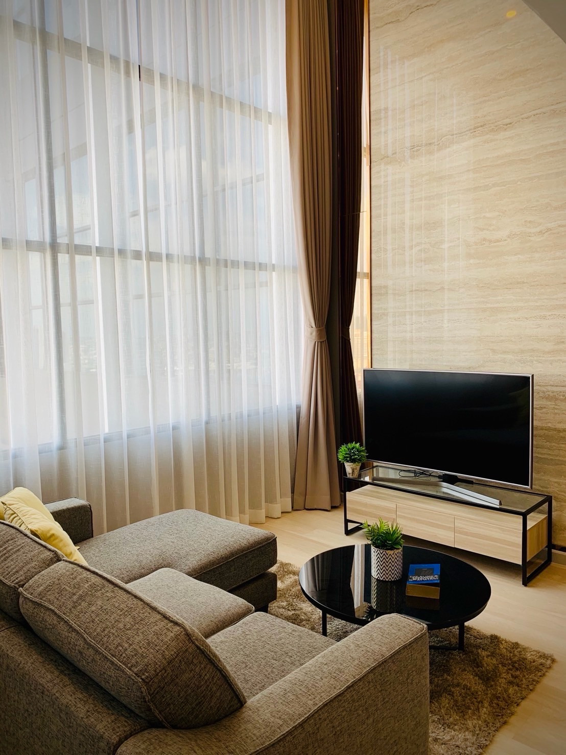 For Sale Knightbrisge Prime Sathorn 7,490,000 Call/Line : 0954597992