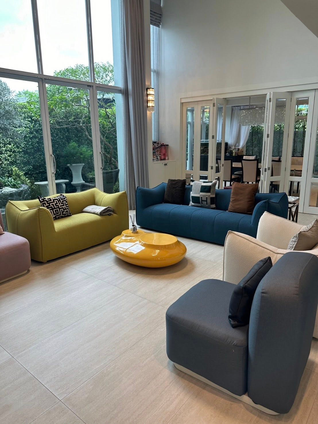 ขายบ้านเดี่ยว Modern Contemporary ซอยพร้อมศรี สุขุมวิท 49 ย่านพร้อมพงษ์–ทองหล่อ ตกแต่งพร้อมอยู่ เก็บกระเป๋าเข้าอยู่ได้เลย – รูปที่ 3