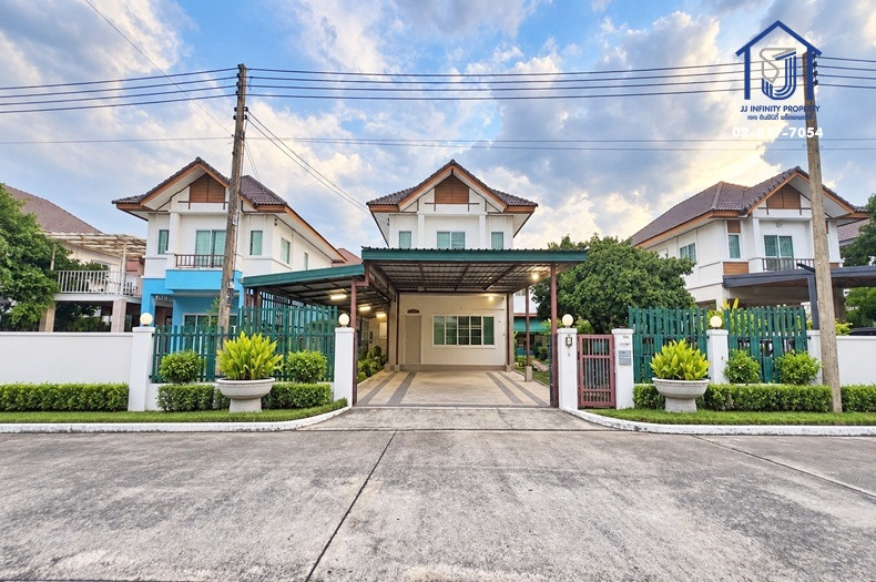 2-story detached house for sale, Vista Ville Village, Phase B, Lam Luk Ka, Khlong 3, Chonlamark Phicharn Road. Near Khu Khot Station 2-story detached house for sale, Vista Ville Village, Phase B, Lam Luk Ka, Khlong 3, Chonlamark Phicharn Road. Near Khu Khot Station