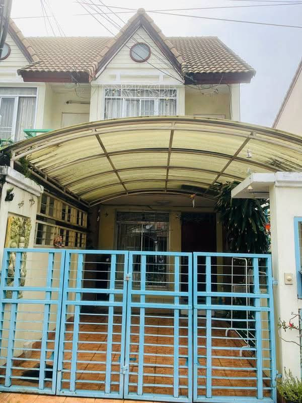 ขายทาวน์เฮ้าส์  หมู่บ้าน เดอะ มาสเตอร์ รอยัล สวนหลวง ร.9 (Townhouse Master Rayal Suan Luang) ติด ถนนเฉลิมพระเกียรติ พัฒนาการ