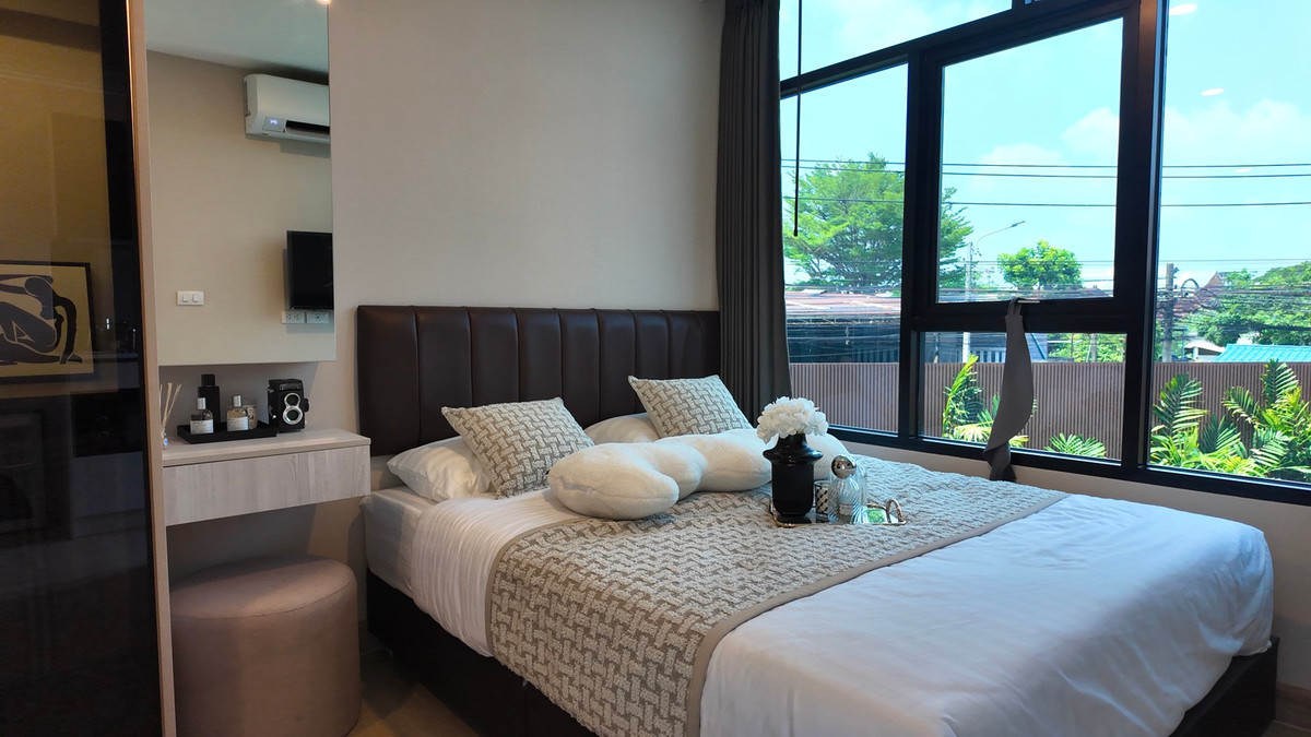 For sale: The Indeed Condo Phahonyothin 48, floors 5–8, fully furnished, ready to move in, near BTS Sai Yut Station.