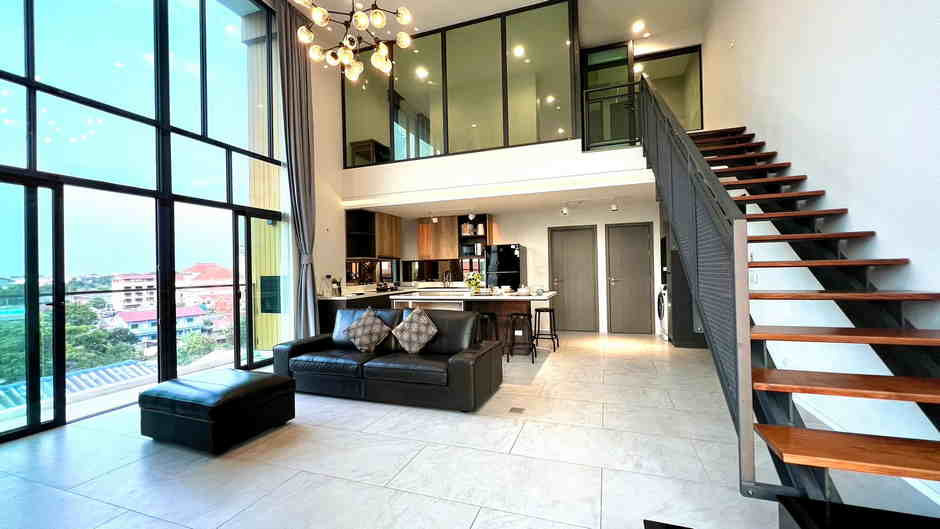ให้เช่า เดอะวิน คอนโดมิเนียม Duplex — Loft Style (เขาตาโลซอย 4) พัทยาใต้ #C09