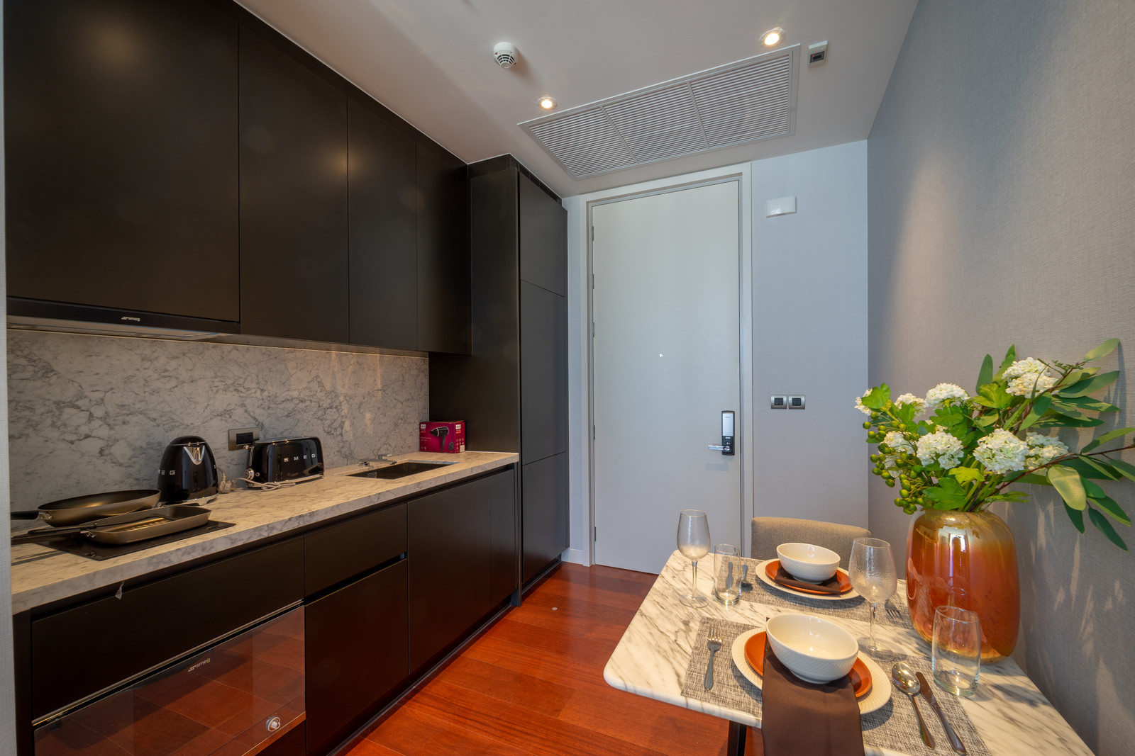 🏙️ ให้เช่าคอนโด KHUN by YOO by Sansiri (คุณ บาย ยู) — Luxury Condominium ใจกลางทองหล่อ – รูปที่ 2