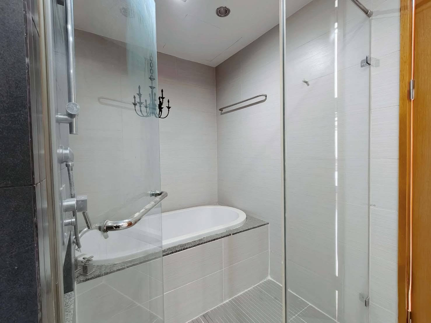 ให้เช่า Millennium Residence อโศก ห้องใหญ่ 68 ตร.ม. ชั้น 28 วิวเมือง พร้อมอ่างอาบน้ำและ Washer/Dryer – รูปที่ 2
