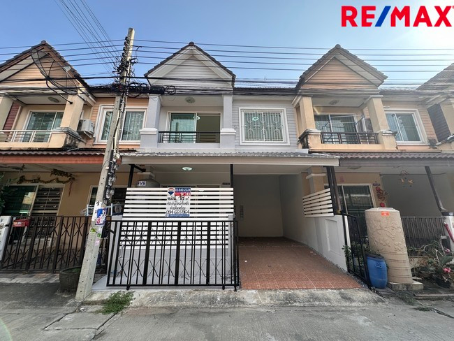 ขาย/เช่า ทาวน์เฮ้าส์ 2 ชั้น รีโนเวทใหม่ พร้อมเข้าอยู่ ในโครงการวิเศษสุขนคร 16 ทำเลดี ประชาอุทิศ 90 ใกล้โรงเรียนสารสาสน์วิเทศ ขาย/เช่า ทาวน์เฮ้าส์ 2 ชั้น รีโนเวทใหม่ พร้อมเข้าอยู่ ในโครงการวิเศษสุขนคร 16 ทำเลดี ประชาอุทิศ 90 ใกล้โรงเรียนสารสาสน์วิเทศ