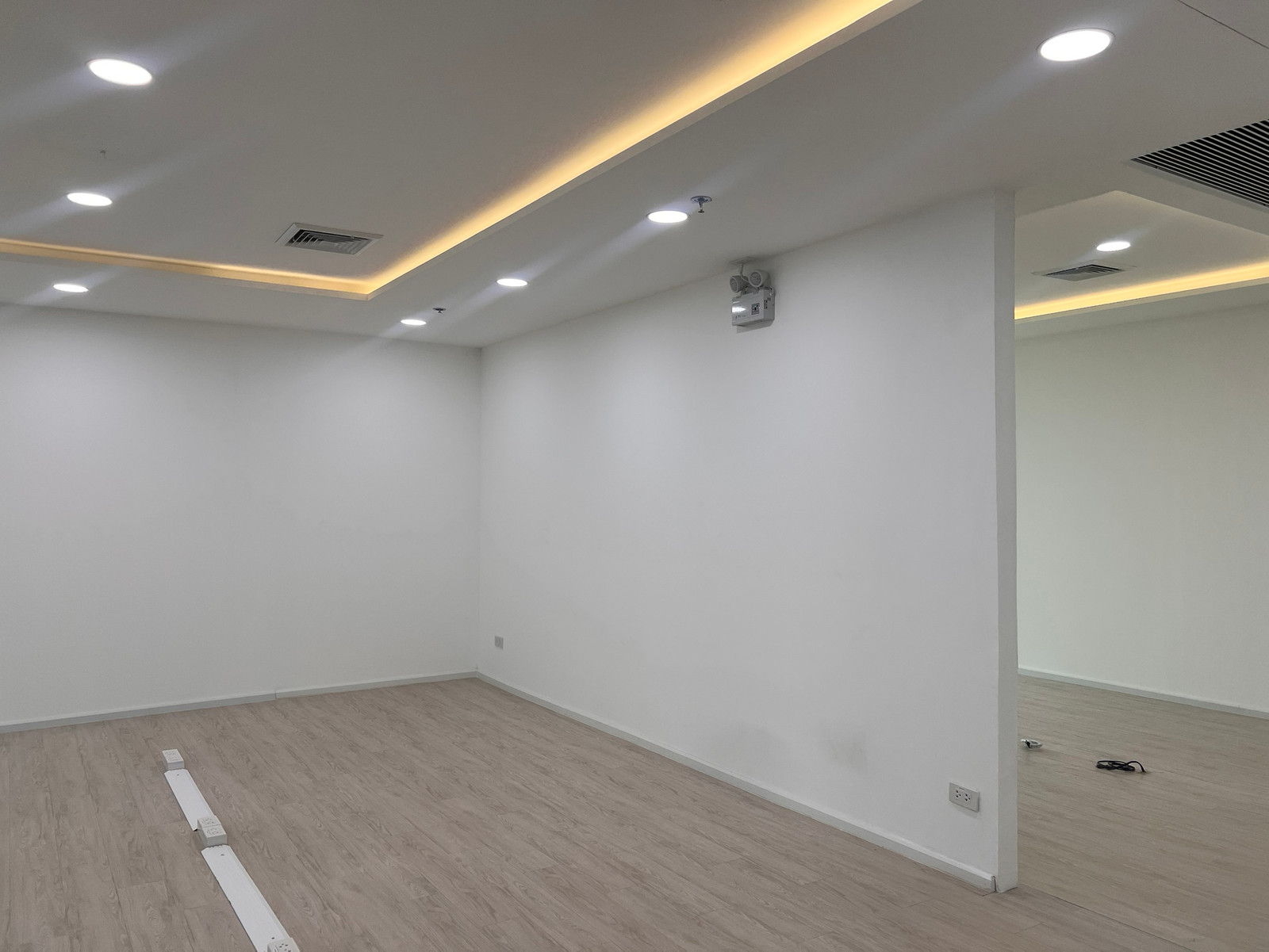 Skyy9 Office for Rent 226sqm with Meeting rooms 150,000 per month – รูปที่ 3