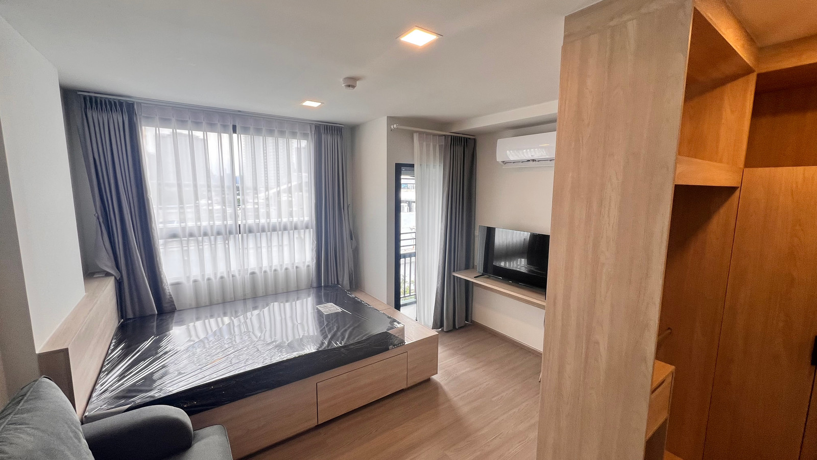🔥 FOR RENT | THE MUVE Bangwa
✨ ห้อง 1 Bedroom ขนาดกำลังดี บนทำเลบางหว้า ใกล้ Interchange BTS + MRT 📍 THE MUVE Bangwa | เดอะ มูฟ บางหว้า 🔥 FOR RENT | THE MUVE Bangwa
✨ ห้อง 1 Bedroom ขนาดกำลังดี บนทำเลบางหว้า ใกล้ Interchange BTS + MRT 📍 THE MUVE Bangwa | เดอะ มูฟ บางหว้า