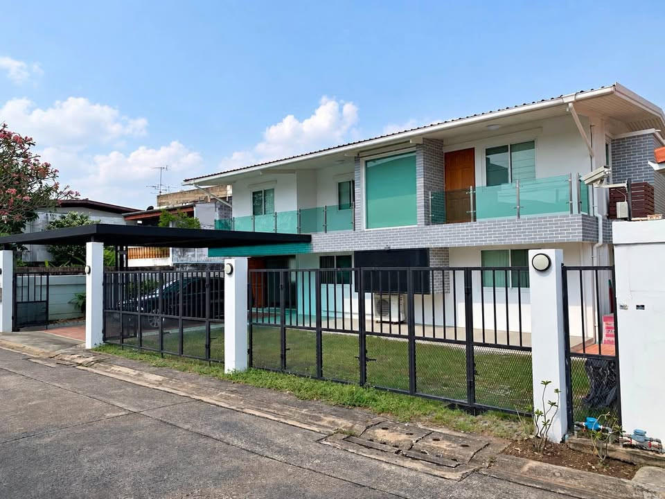 🟢 Home office/detached house for rent, 2 floors, large house, beautiful condition, ready to move in. 🟢 Home office/detached house for rent, 2 floors, large house, beautiful condition, ready to move in.