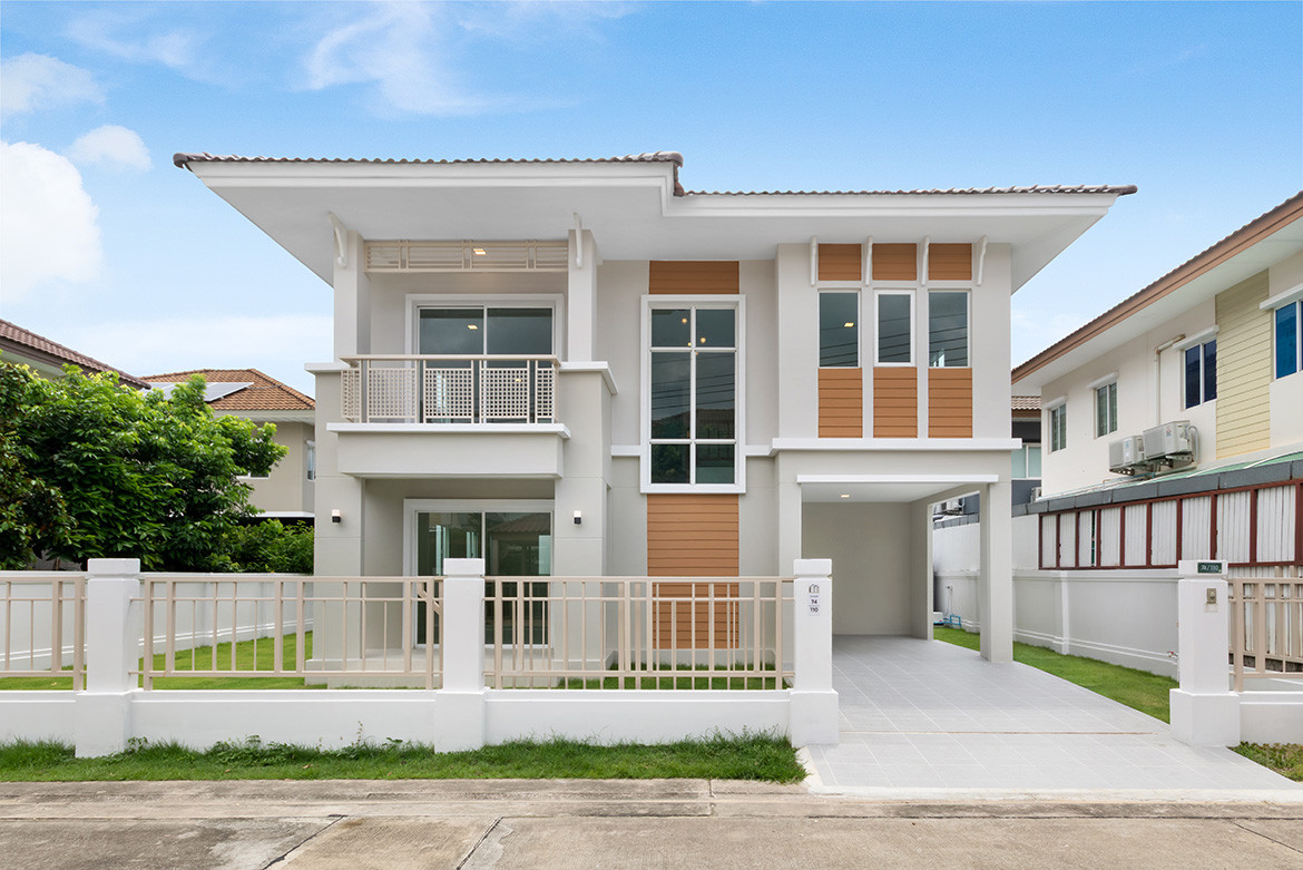 2-story detached house, newly renovated, Pruksa Village 11 Rattanathibet-Ratchaphruek. (Soi Tha It-Sai Ma) ready to move in, close to the Purple Line.
