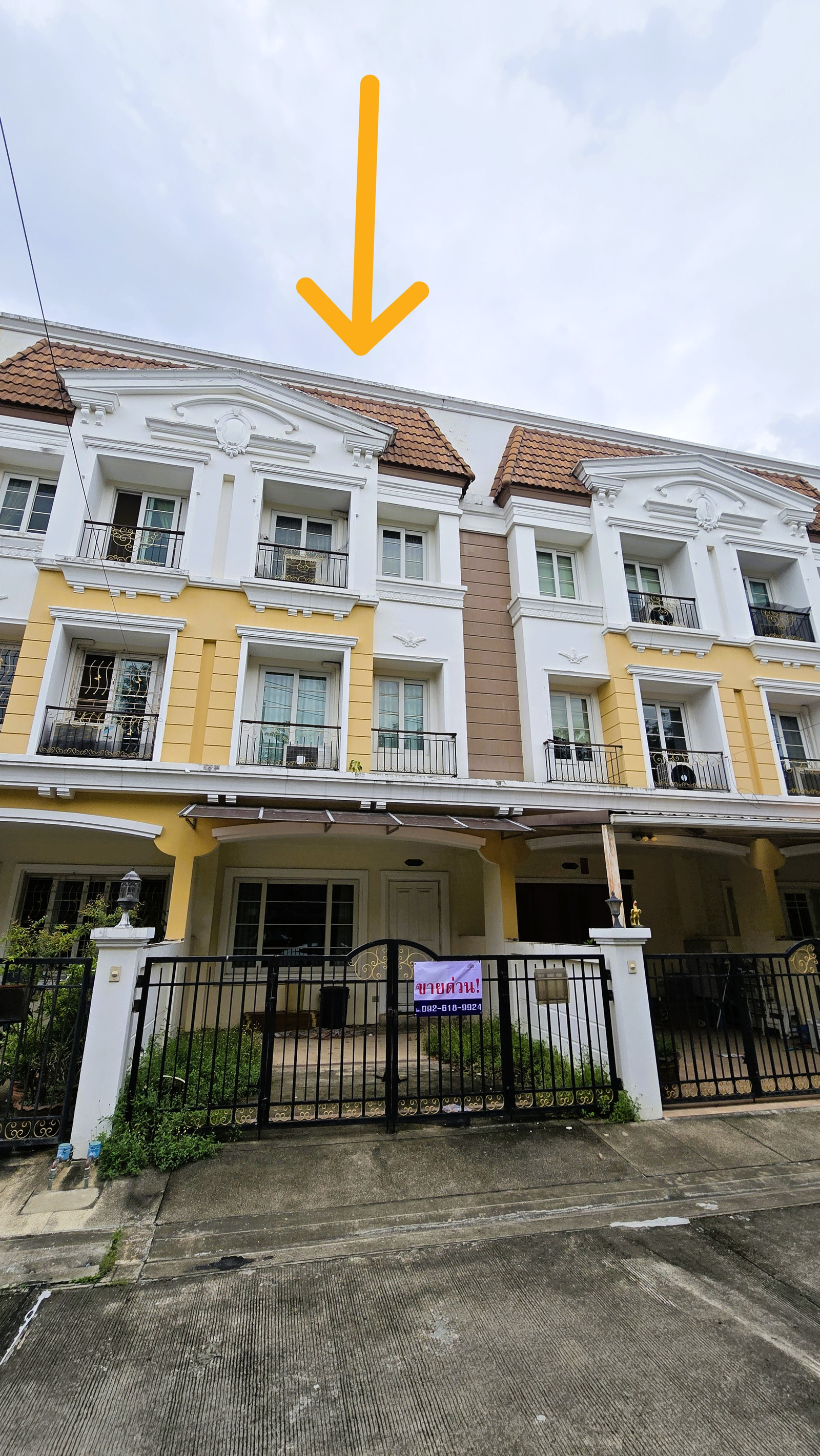 ใกล้รถไฟฟ้าถึง 2 สาย! 20 นาที ถึง สาทร!! ขาย ทาวน์โฮม 3 ชั้น หมู่บ้าน urban sathorn ราชพฤกษ์ หน้าบ้านไม่ติดชนใคร โครงการติดถนน ราชพฤกษ์ ใกล้ BTS MRT บางหว้า ทำเลดีสุดๆ ใกล้รถไฟฟ้าถึง 2 สาย! 20 นาที ถึง สาทร!! ขาย ทาวน์โฮม 3 ชั้น หมู่บ้าน urban sathorn ราชพฤกษ์ หน้าบ้านไม่ติดชนใคร โครงการติดถนน ราชพฤกษ์ ใกล้ BTS MRT บางหว้า ทำเลดีสุดๆ