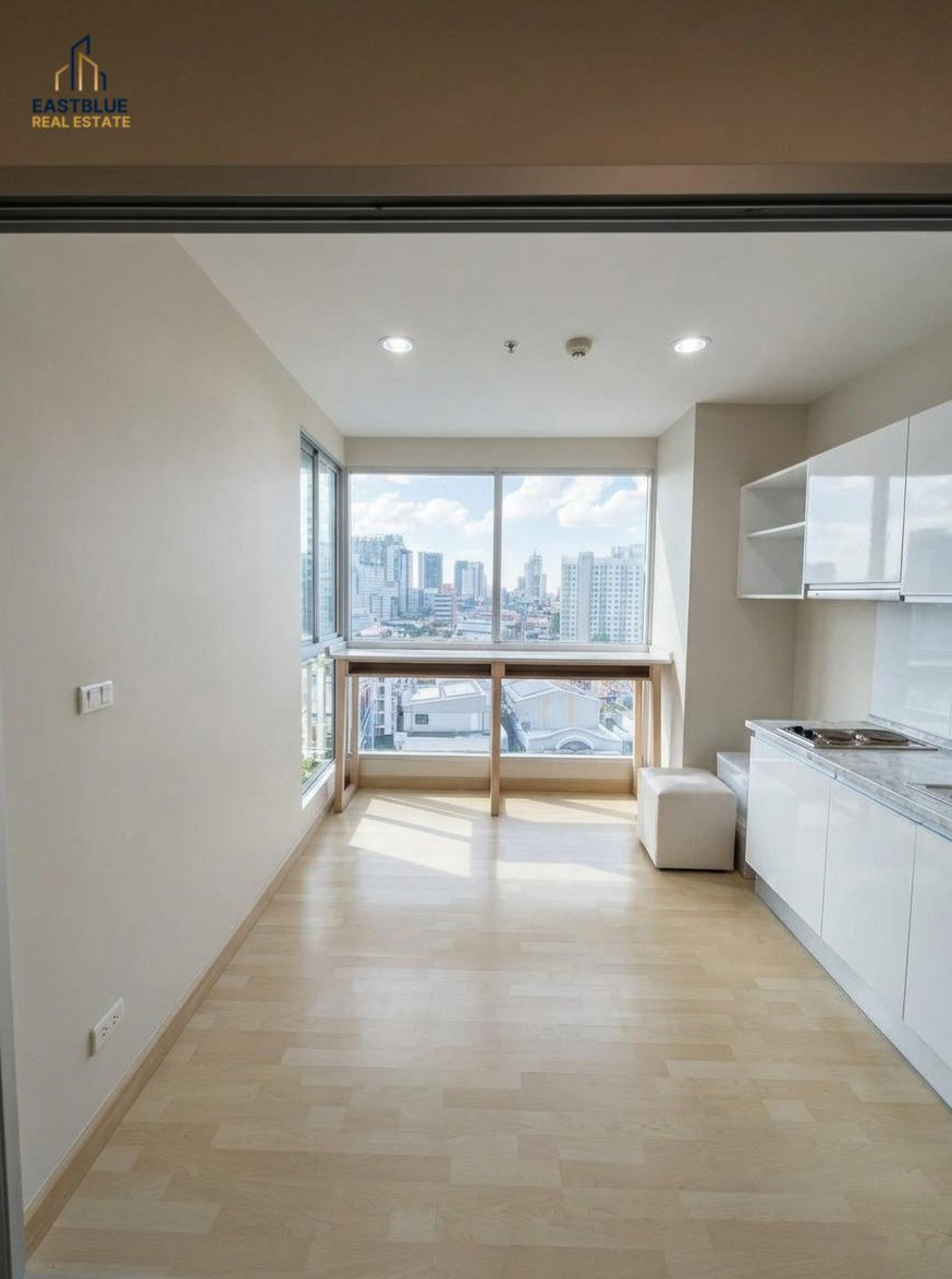 Urgent sale! Luxury condo, best location, 0 meters from MRT Ratchada, only 3.8 million baht, very good price. Urgent sale! Luxury condo, best location, 0 meters from MRT Ratchada, only 3.8 million baht, very good price.
